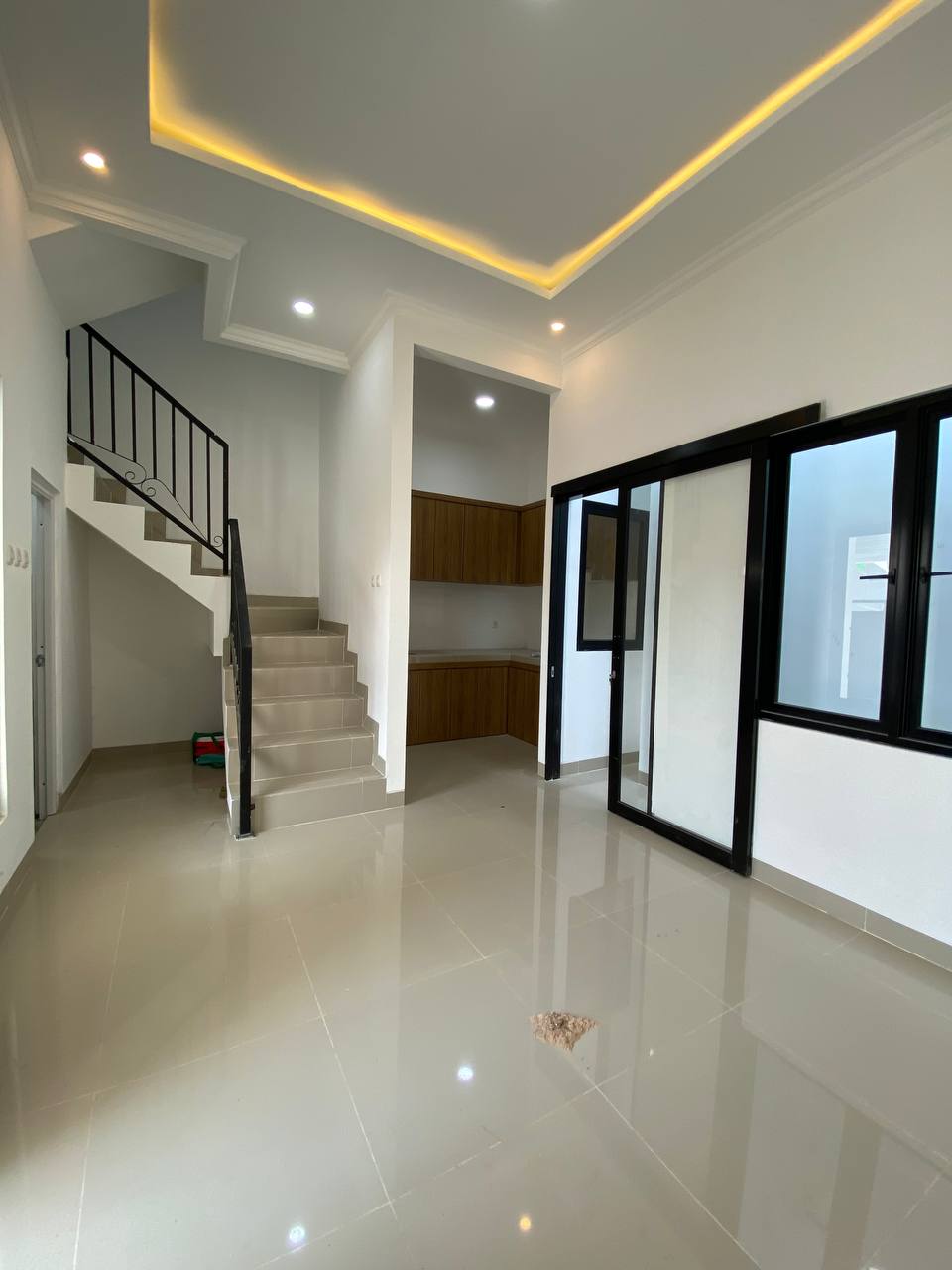 40 RESIDENCE