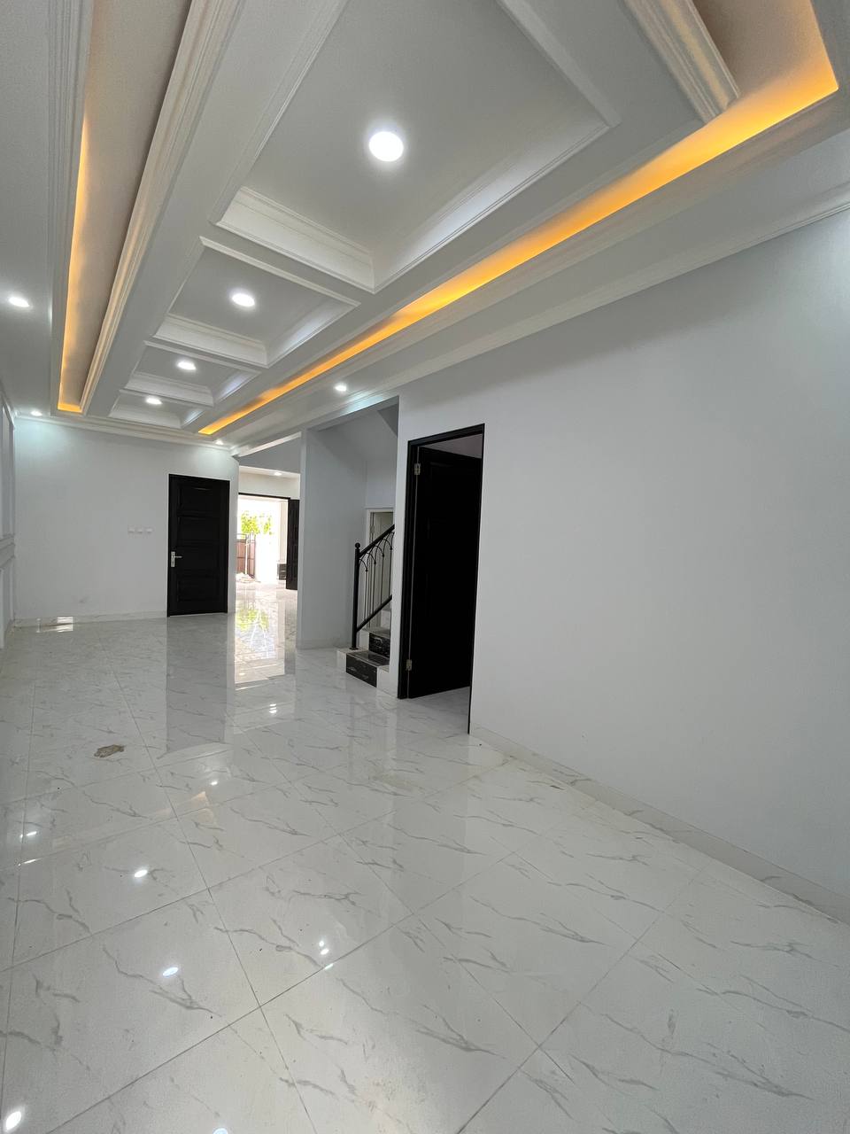 NAYYARA RESIDENCE TIRTASARI