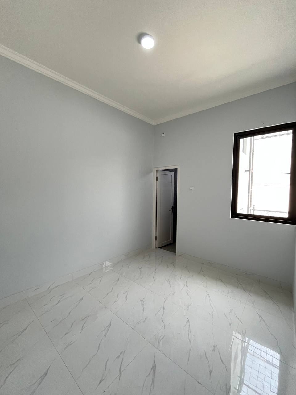 NAYYARA RESIDENCE TIRTASARI