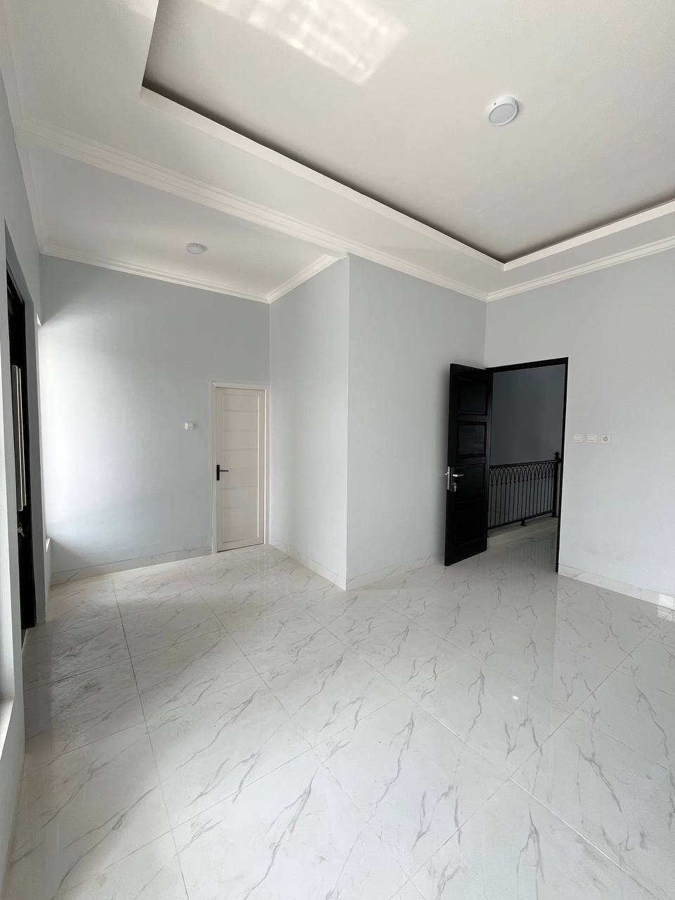 NAYYARA RESIDENCE TIRTASARI